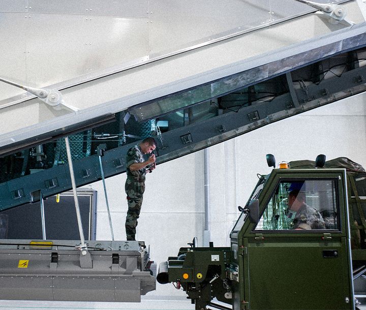 Spécialité armée de Terre : Chef de groupe livraison par air domaine Logistique et Transports 