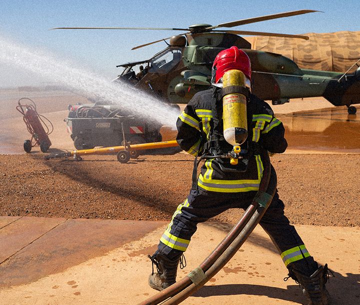Spécialité armée de Terre : Chef de secours pompier aéronautique domaine Aérocombat 