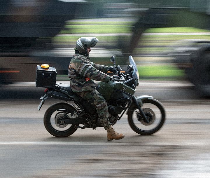 Spécialité armée de Terre : combattant spécialiste de l'escorte domaine Logistique et Transports  