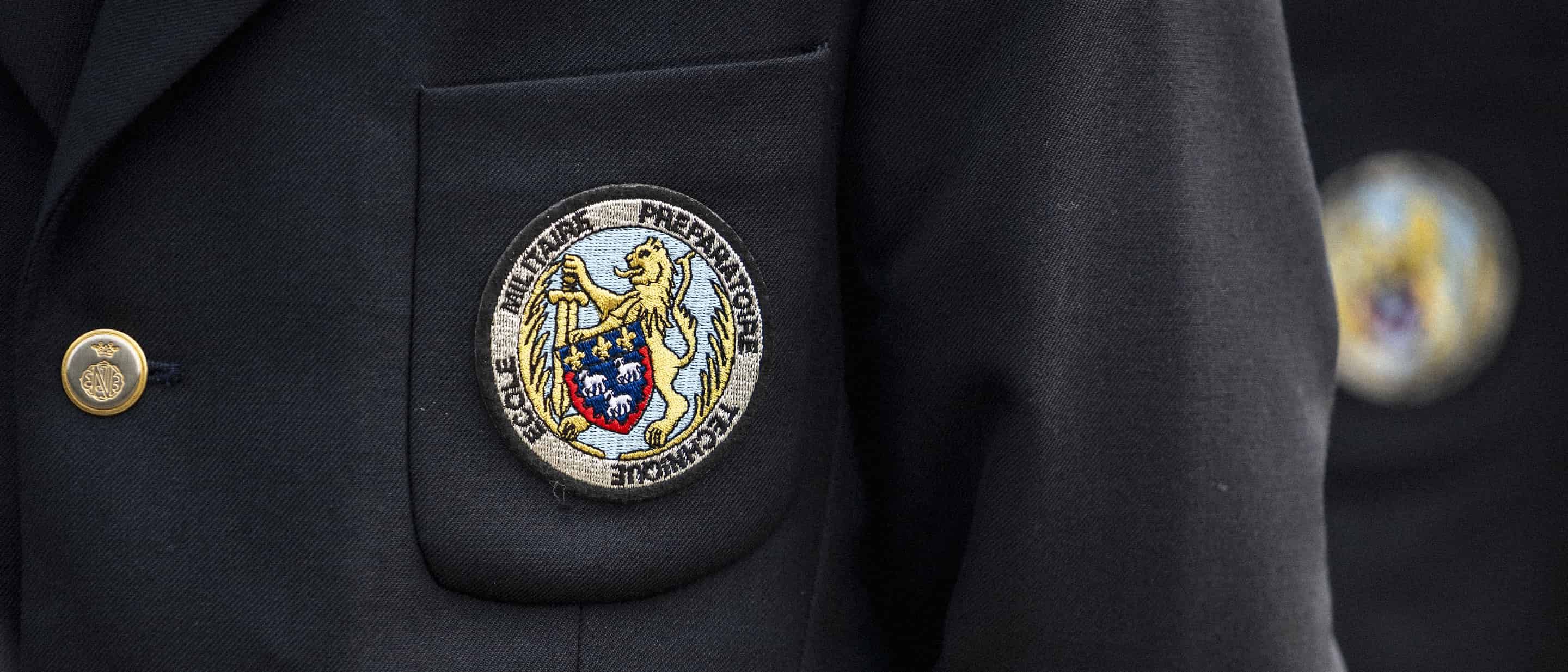 Bac Pro Maintenance des Véhicules de Transport Routier : détail uniforme EMPT