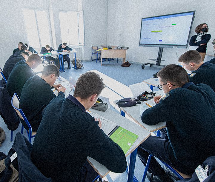 Bac techno Sciences et Technologies de l'Industrie et du Développement Durable option Système d'Information et Numérique