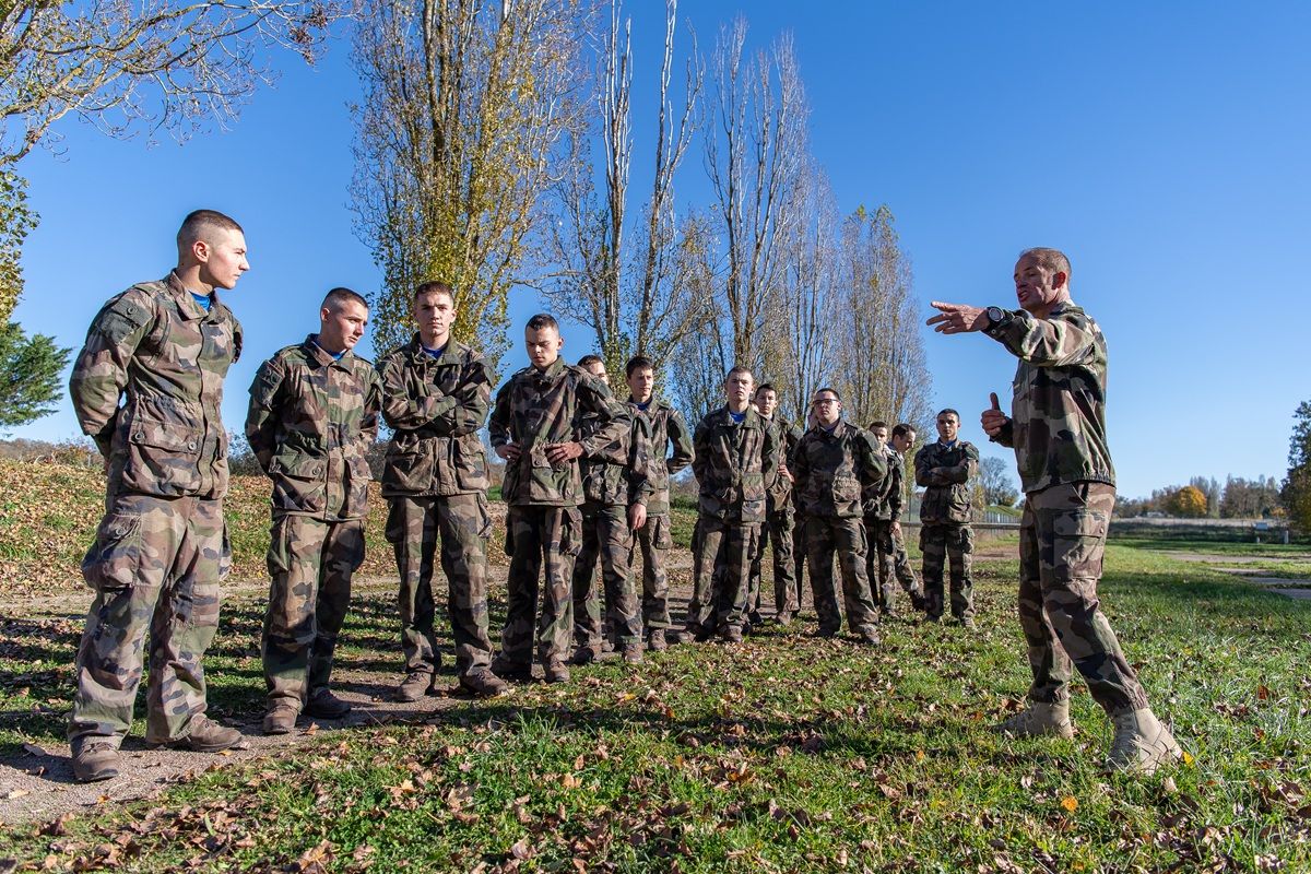 Bac pro cybersécurité, informatique et réseaux, électronique : formation militaire