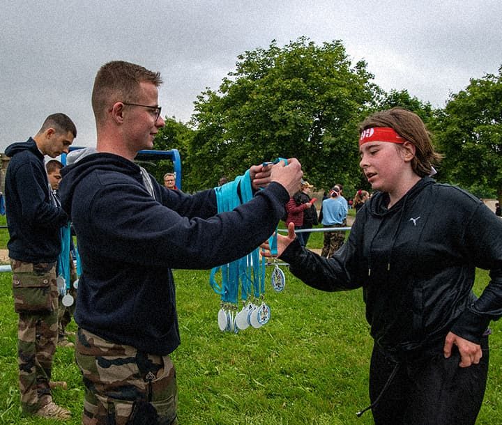 Journées sports armée jeunesse : remise de médailles