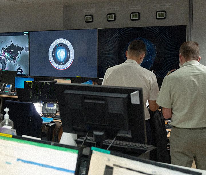 Spécialité armée de Terre : Spécialiste expert cybersécurité domaine  Informatique et Télécomunications 