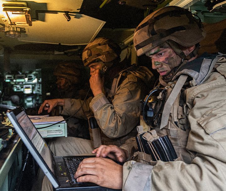 Spécialité armée de Terre : SPÉCIALISTE GUERRE ÉLECTRONIQUE domaine  Renseignement  