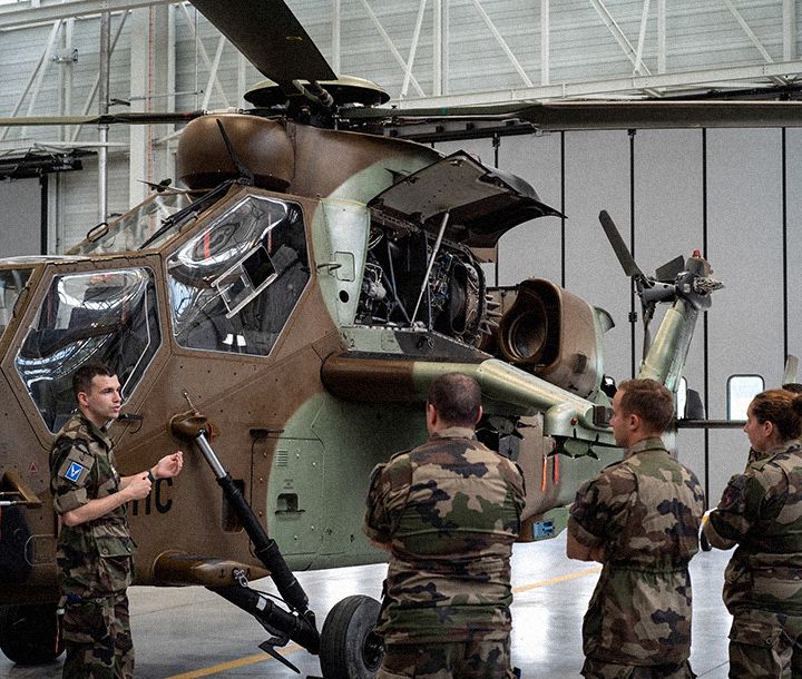 Spécialité armée de Terre : OFFICIER MAINTENANCE DES MATÉRIELS AÉRONAUTIQUES domaine Aérocombat  