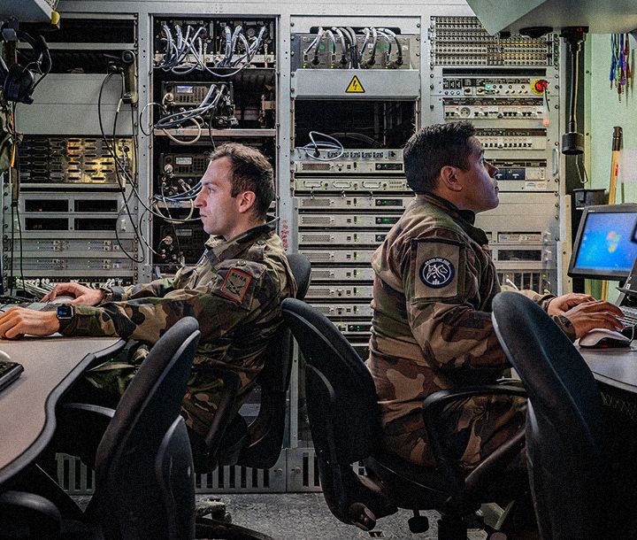 Spécialité armée de Terre : Spécialiste interopérabilité des systèmes d'artillerie numérisés domaine Artillerie